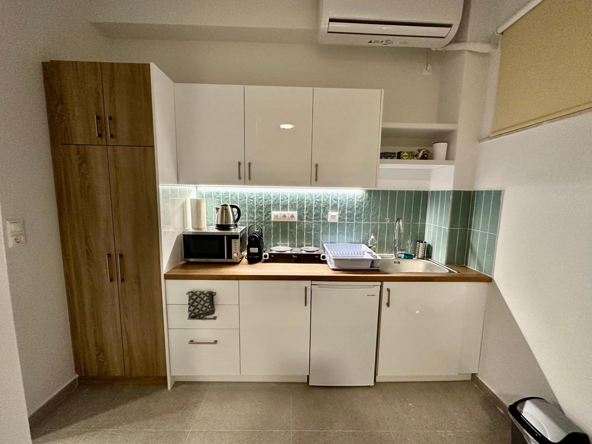 A13 Athens Apartment Room photo