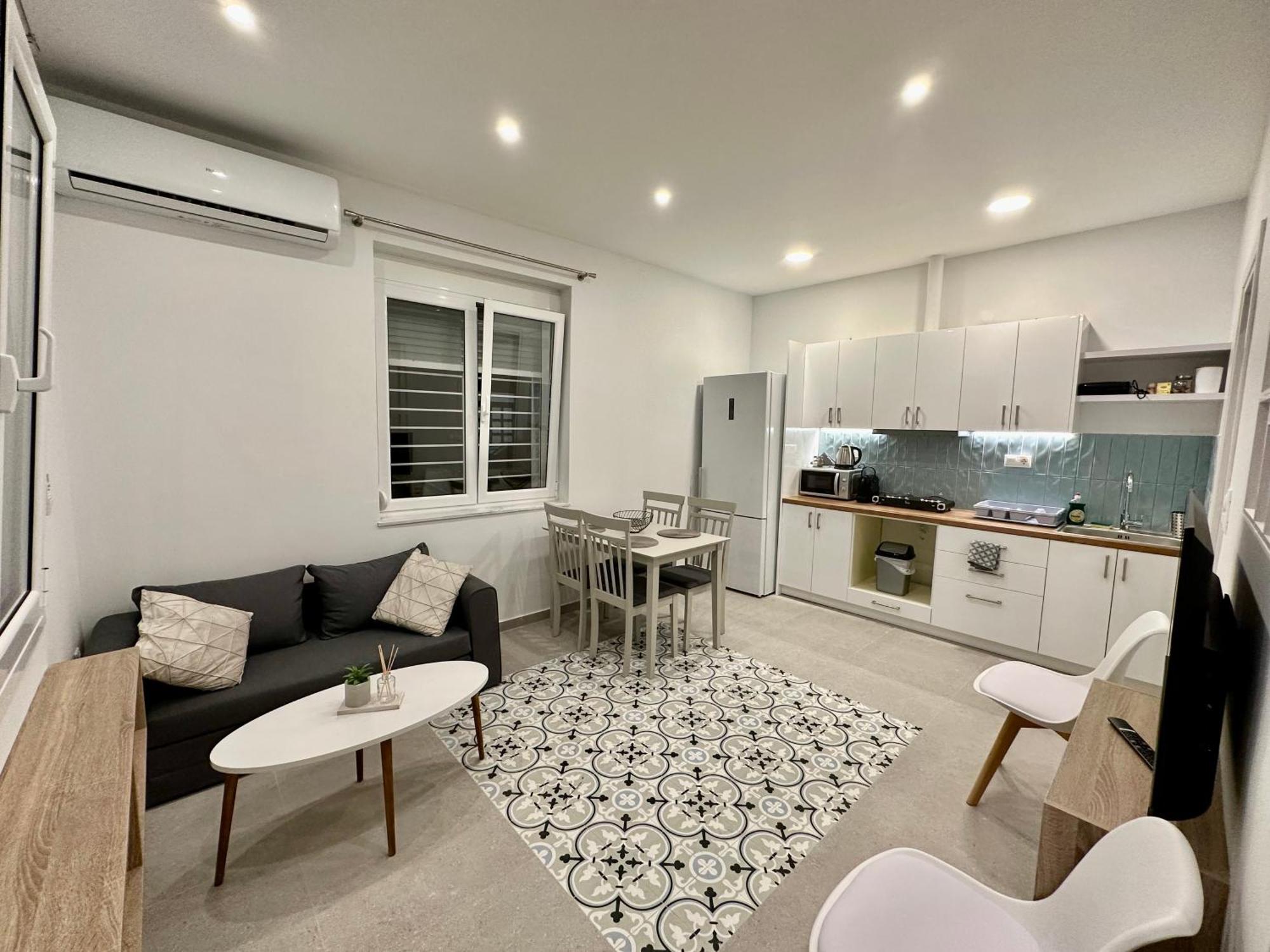 A13 Athens Apartment Room photo