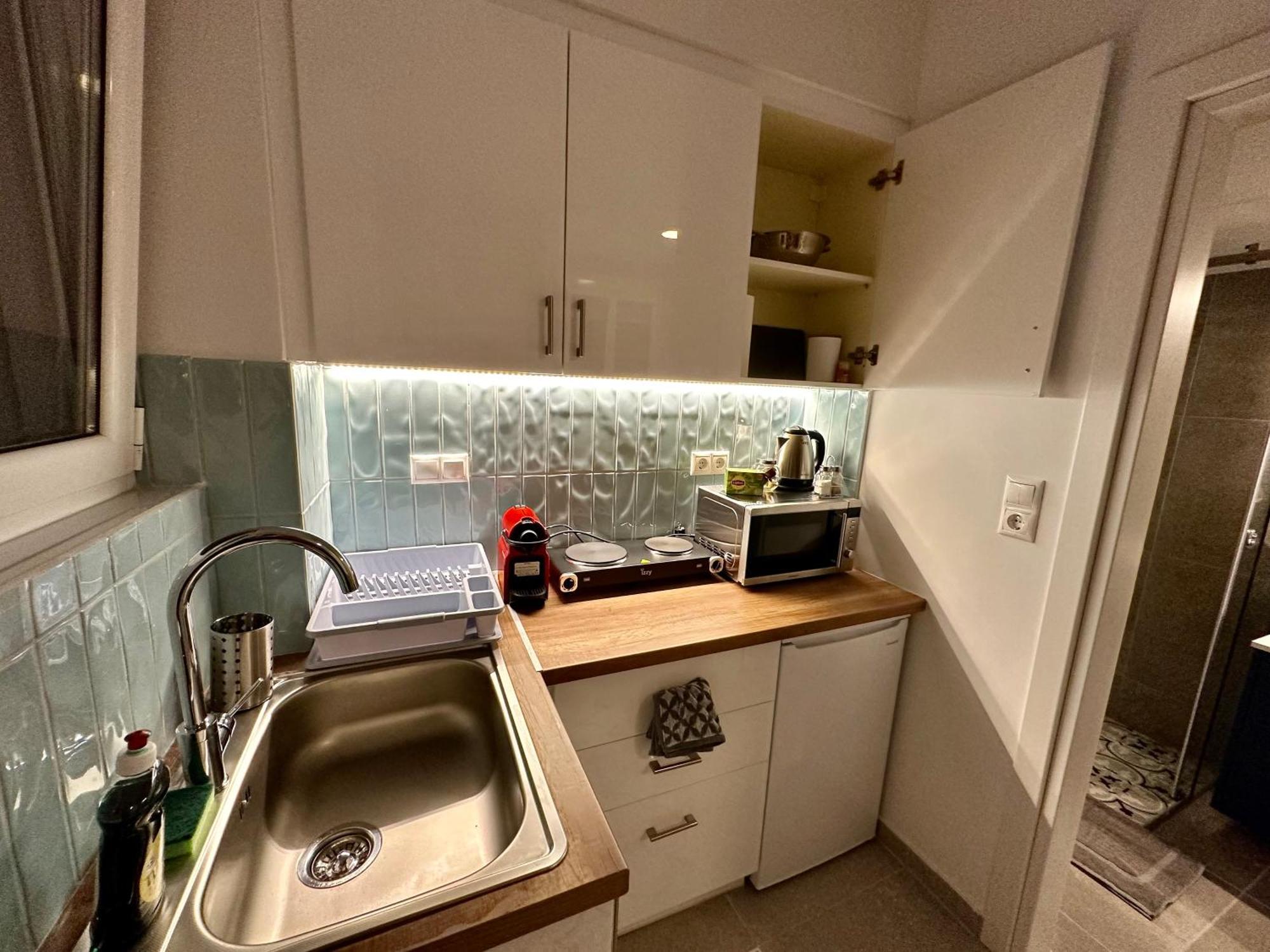 A13 Athens Apartment Room photo
